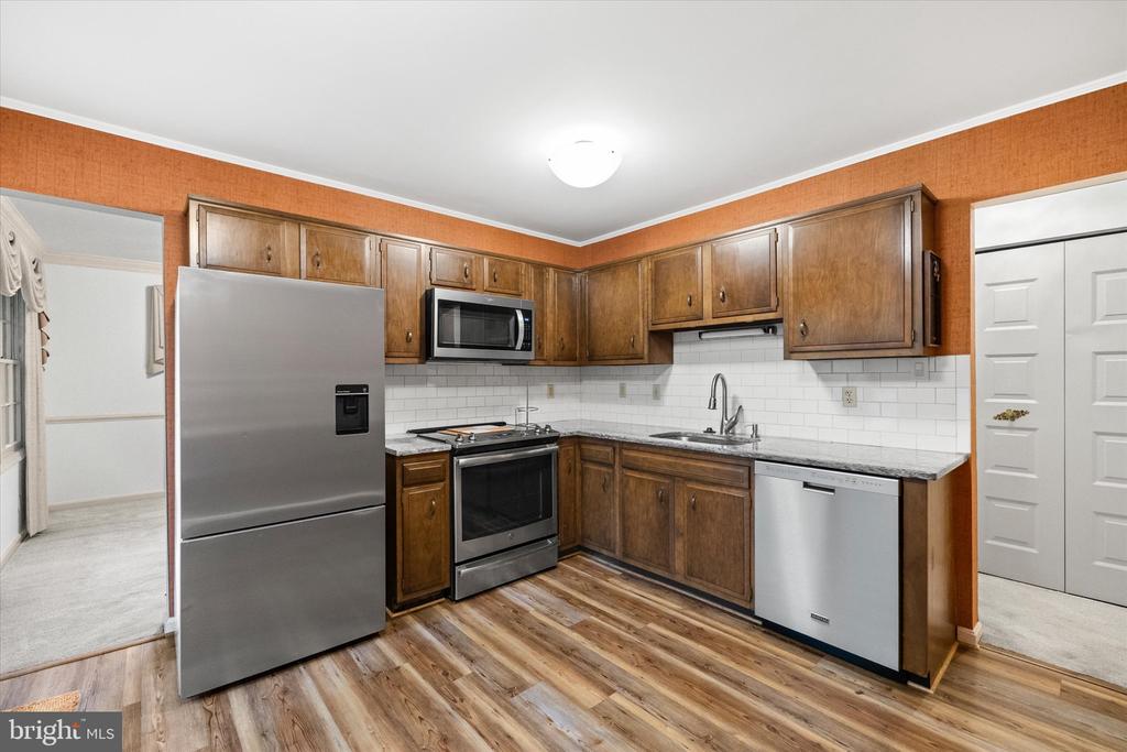 302 ALTOONA DRIVE