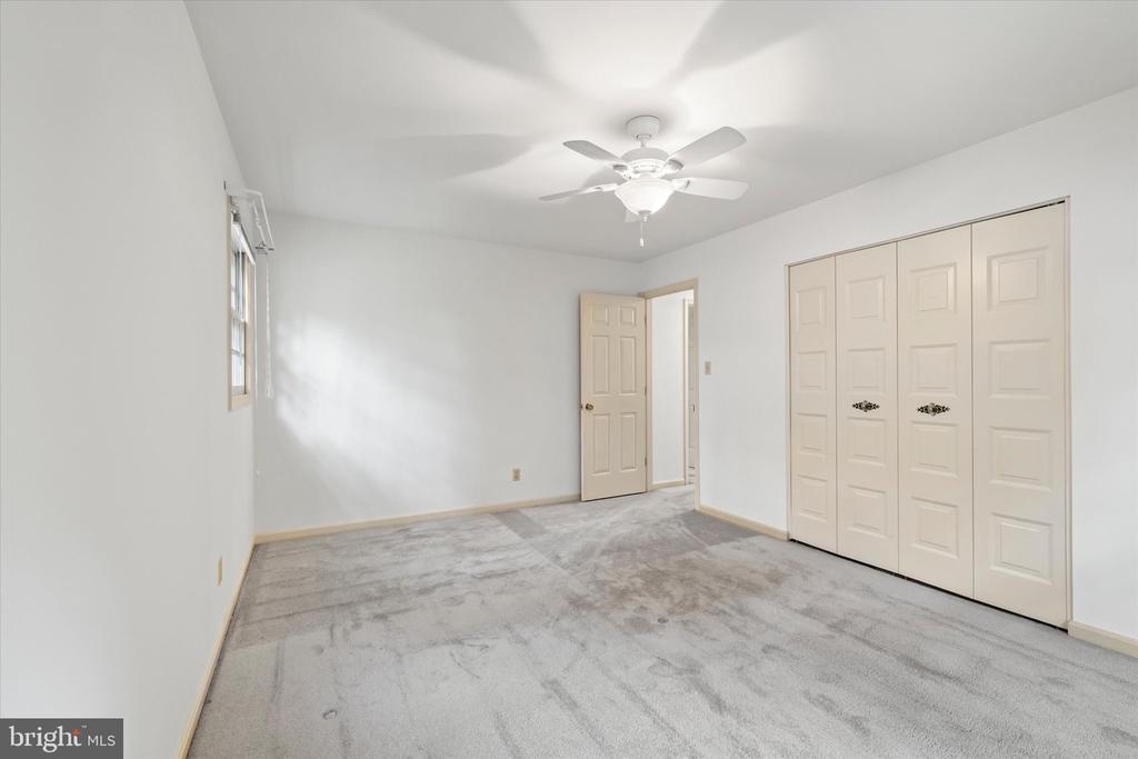 302 ALTOONA DRIVE