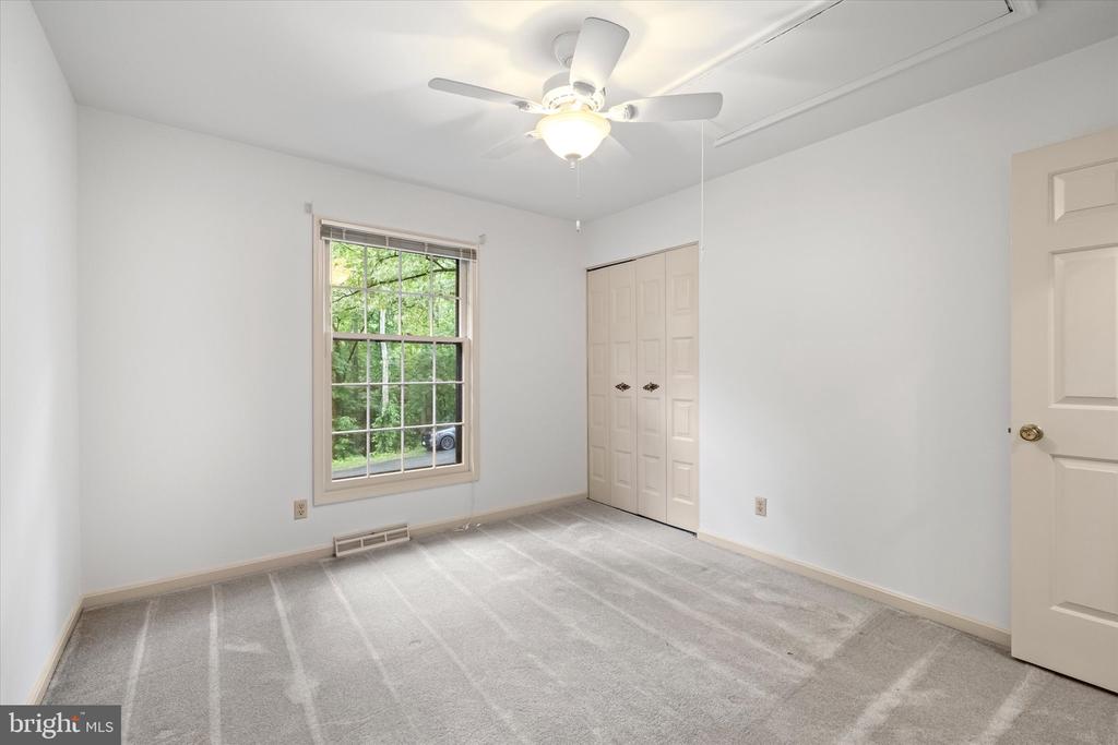 302 ALTOONA DRIVE