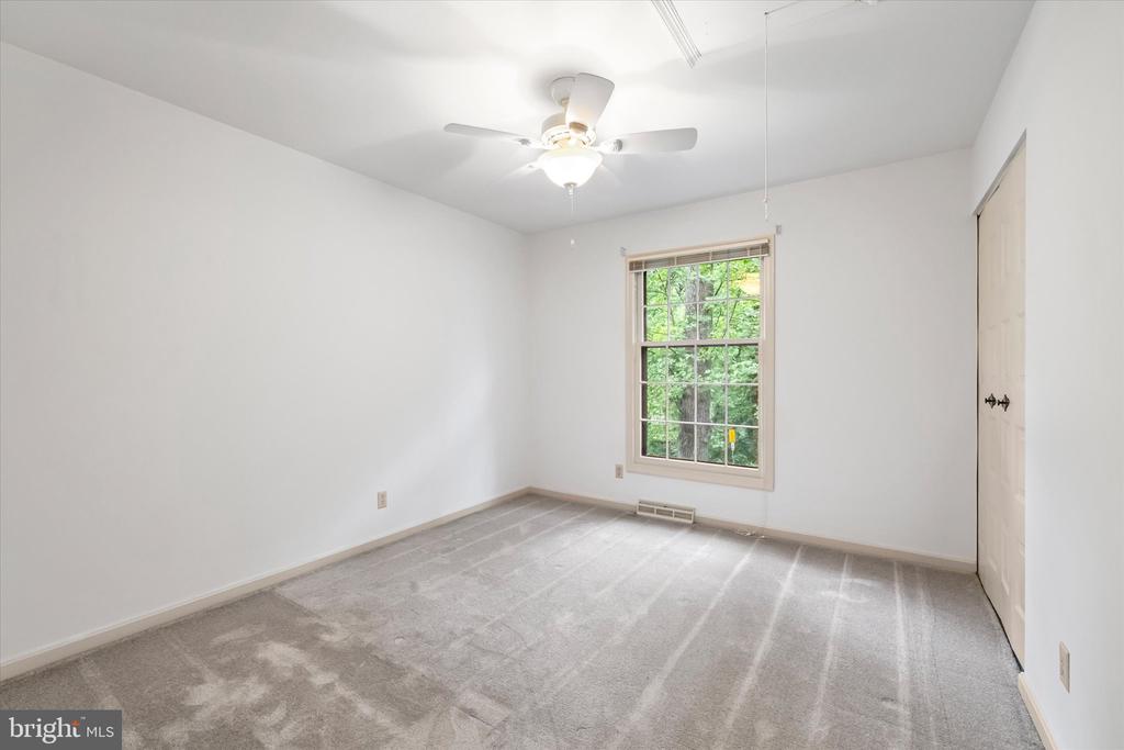 302 ALTOONA DRIVE