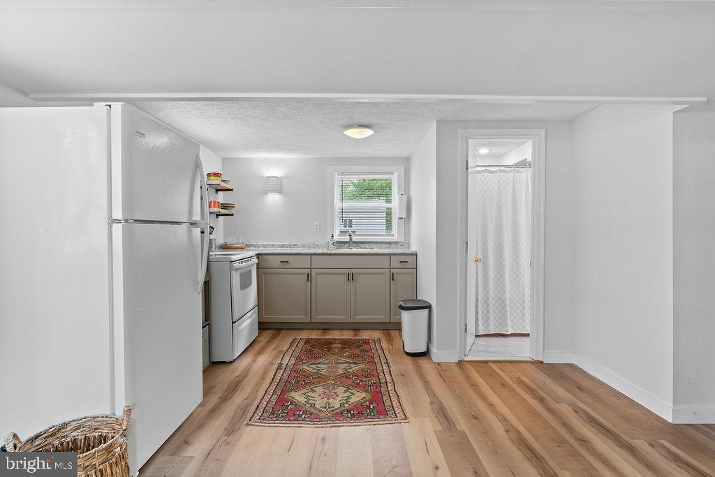 3103 LINDEN AVENUE