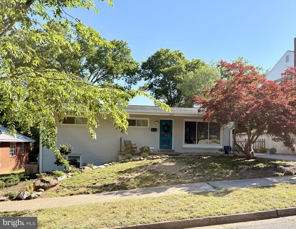 3103 LINDEN AVENUE