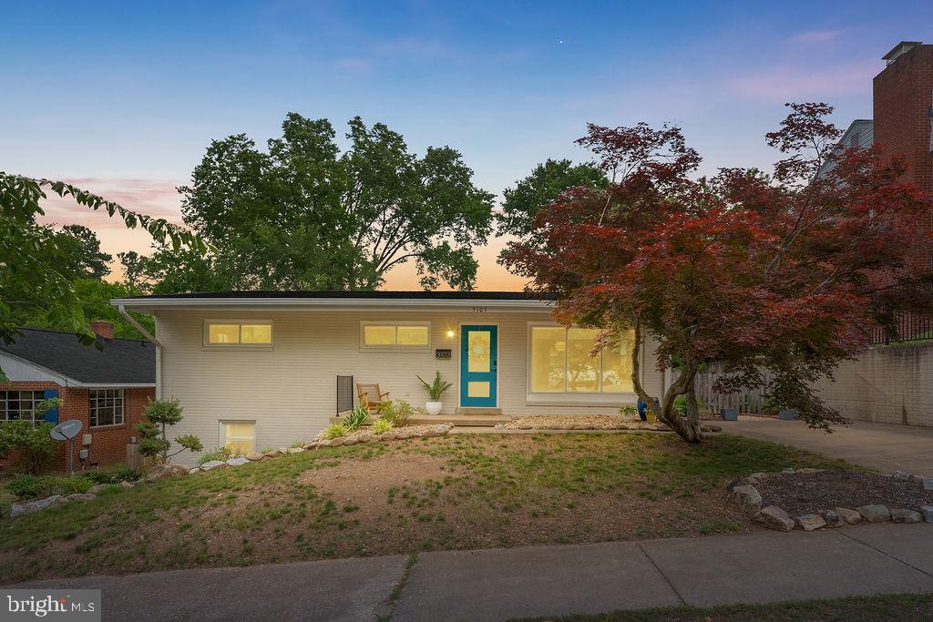 3103 LINDEN AVENUE