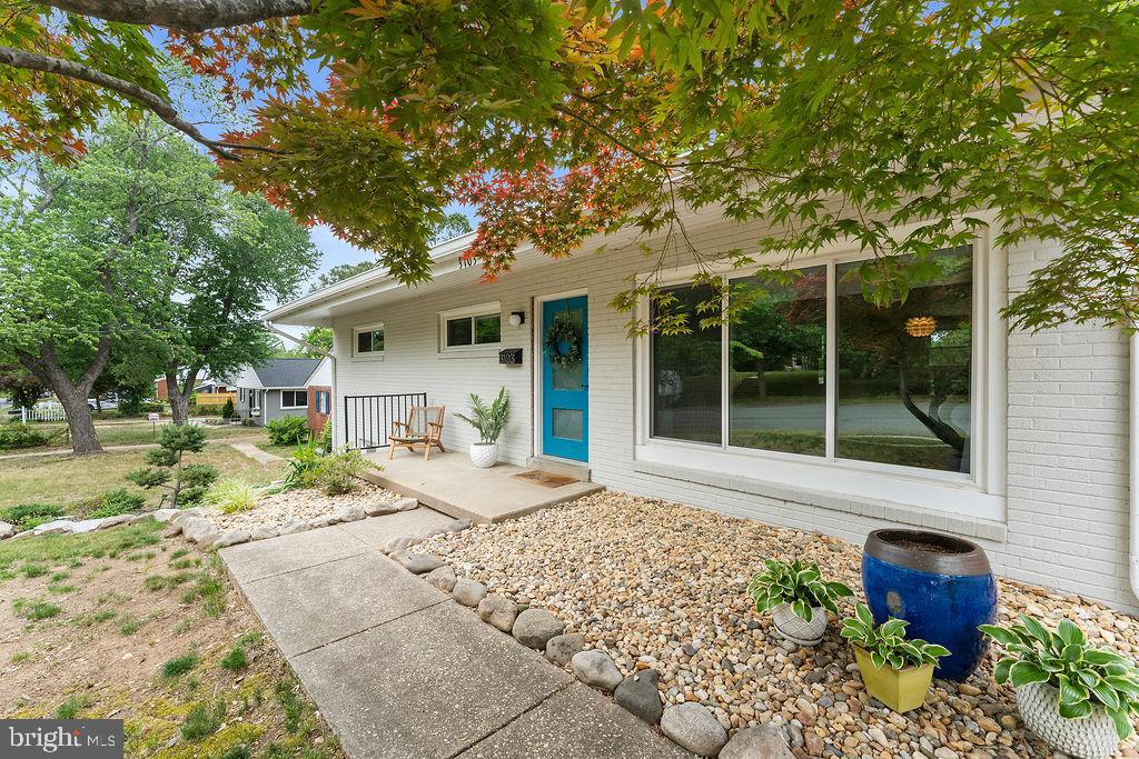 3103 LINDEN AVENUE