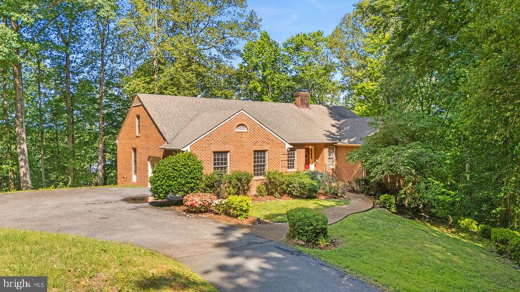5513 RIVER ROAD