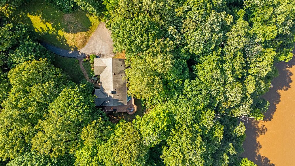 5513 RIVER ROAD