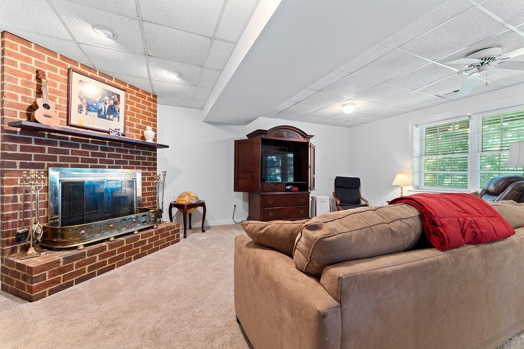5513 RIVER ROAD