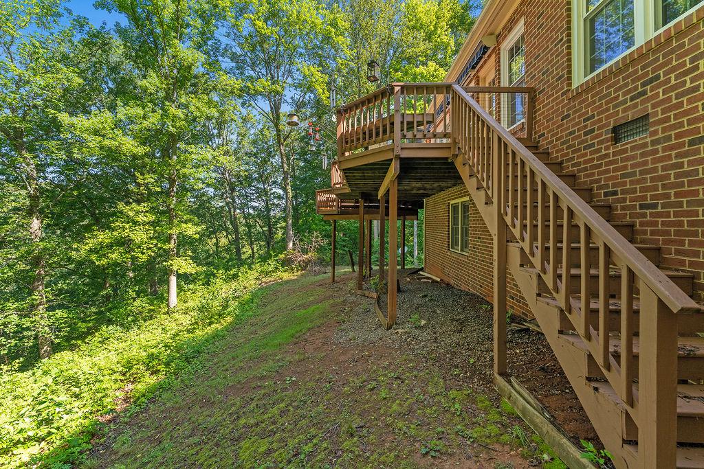 5513 RIVER ROAD