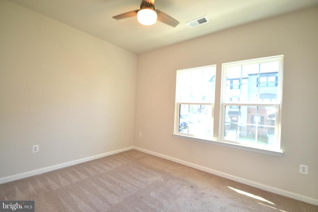 1318 TRESTLE DRIVE