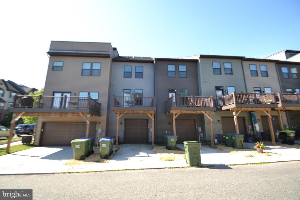 1318 TRESTLE DRIVE