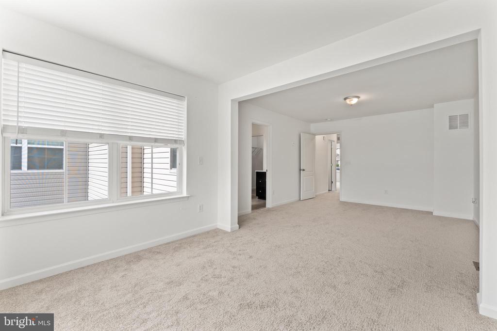 1418 HUDGINS FARM CIRCLE