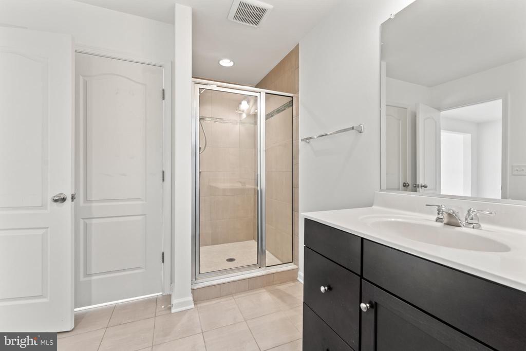1418 HUDGINS FARM CIRCLE