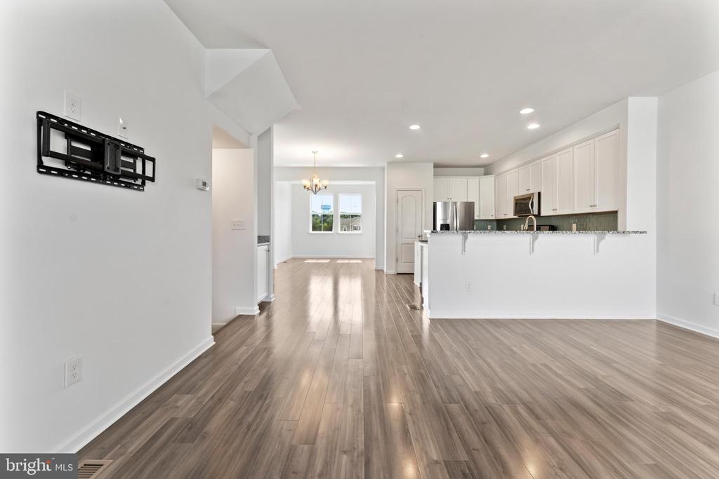 1418 HUDGINS FARM CIRCLE