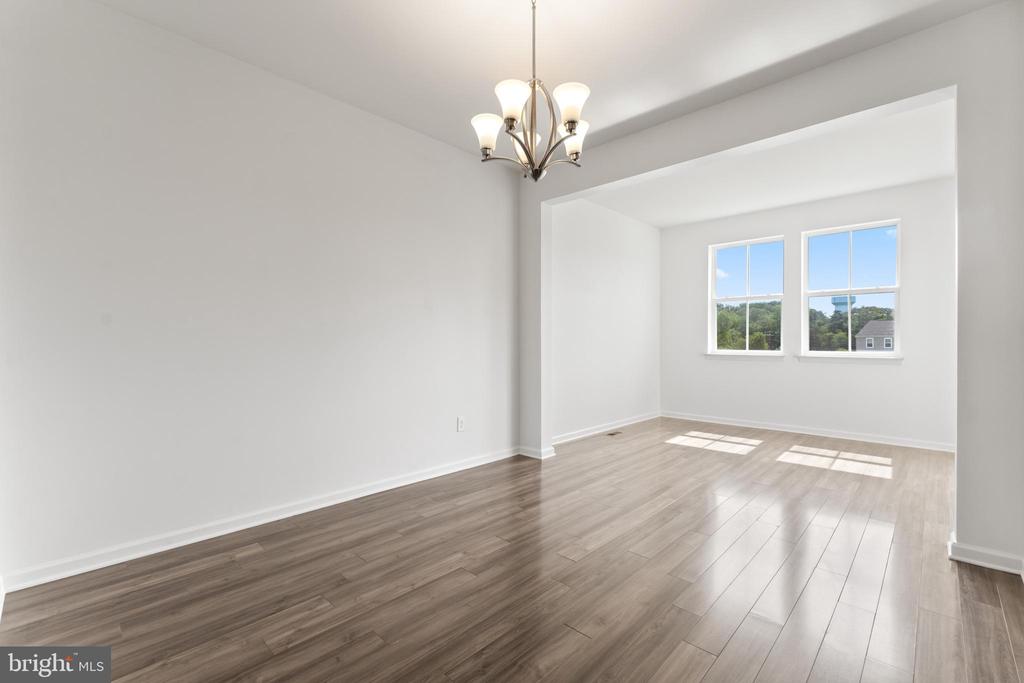 1418 HUDGINS FARM CIRCLE