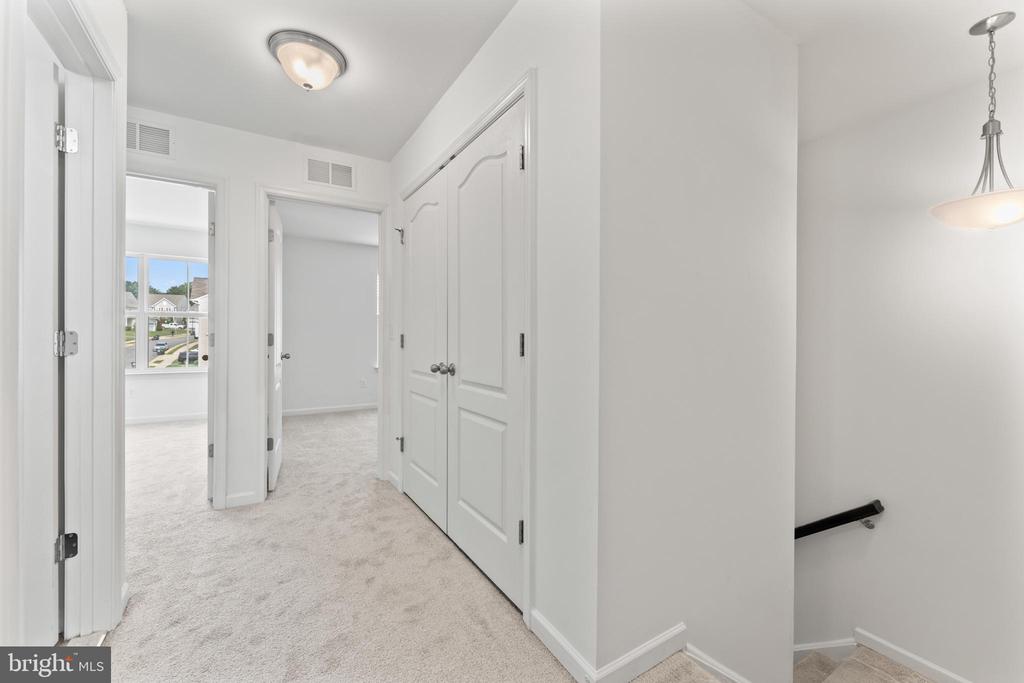 1418 HUDGINS FARM CIRCLE