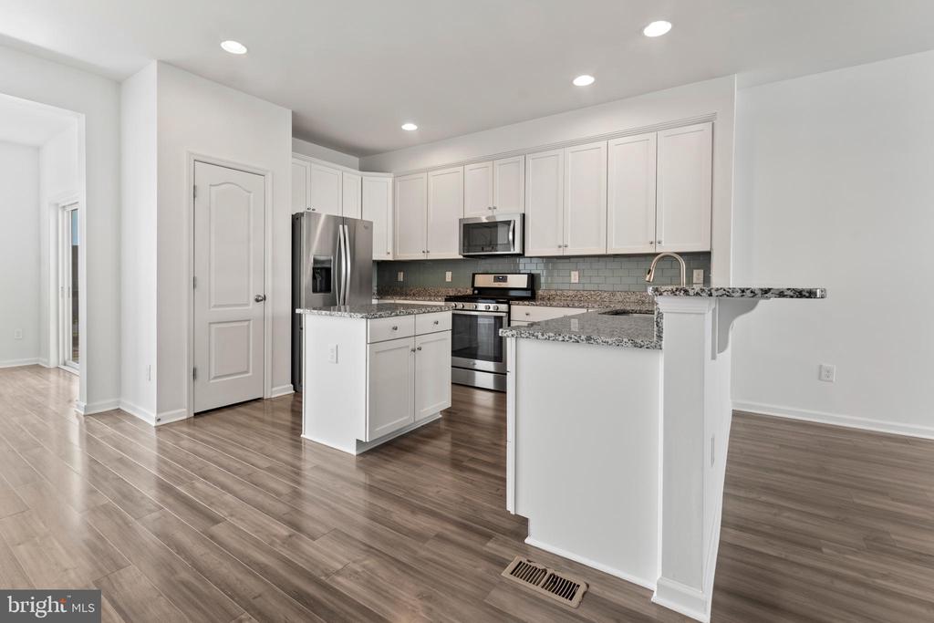 1418 HUDGINS FARM CIRCLE