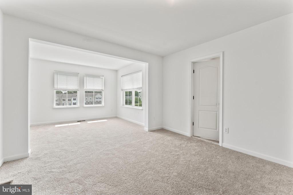1418 HUDGINS FARM CIRCLE