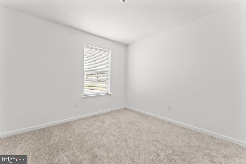 1418 HUDGINS FARM CIRCLE