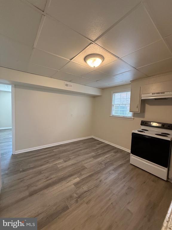 1212 PAYNE STREET B- LOWER UNIT