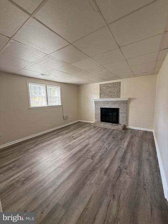 1212 PAYNE STREET B- LOWER UNIT