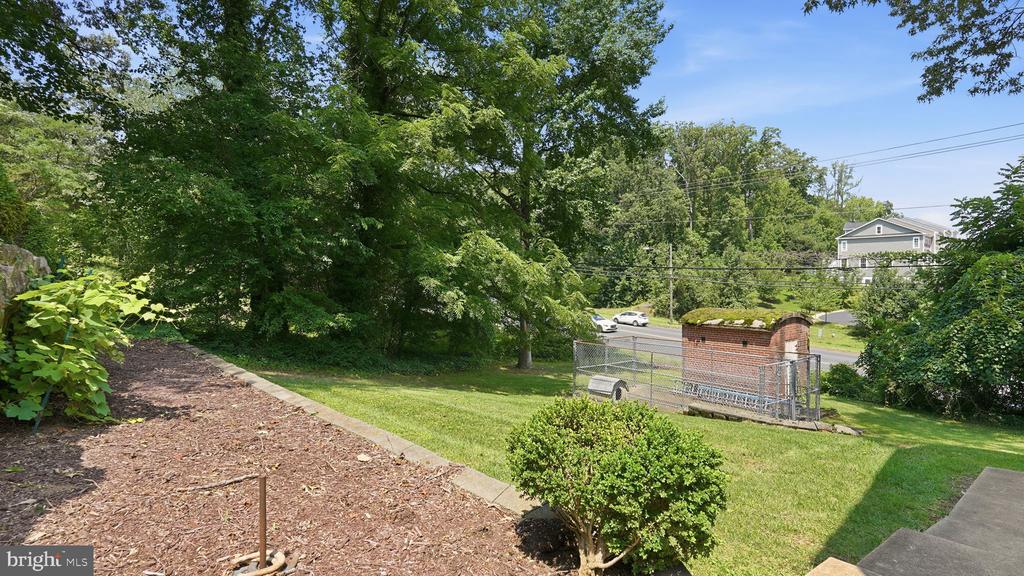 812 Beverly Dr, -5202, United States