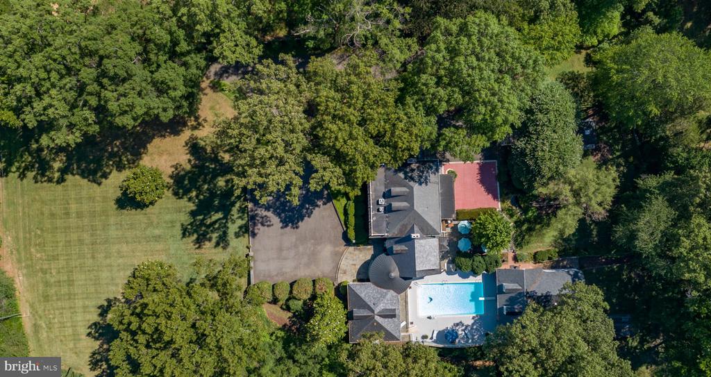 812 Beverly Dr, -5202, United States