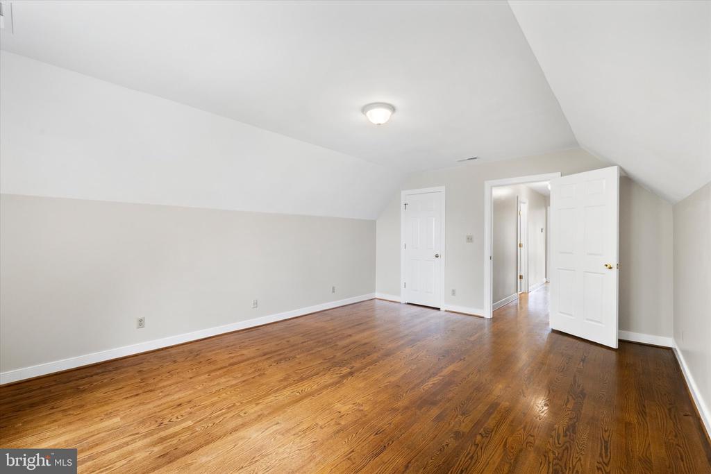 408 RIVERSIDE DRIVE
