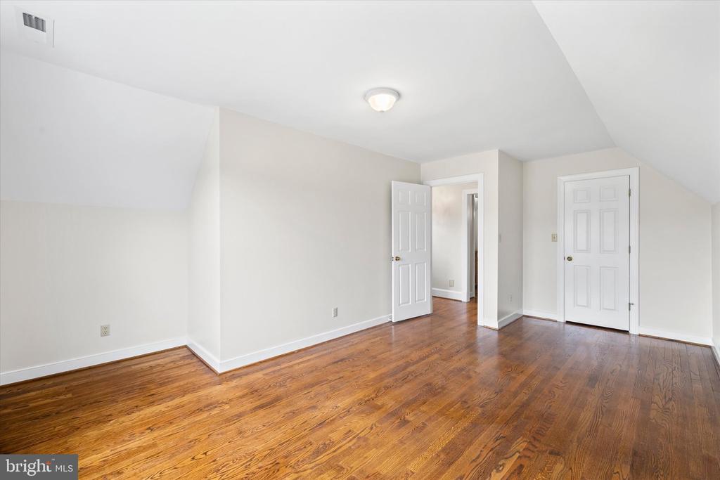 408 RIVERSIDE DRIVE