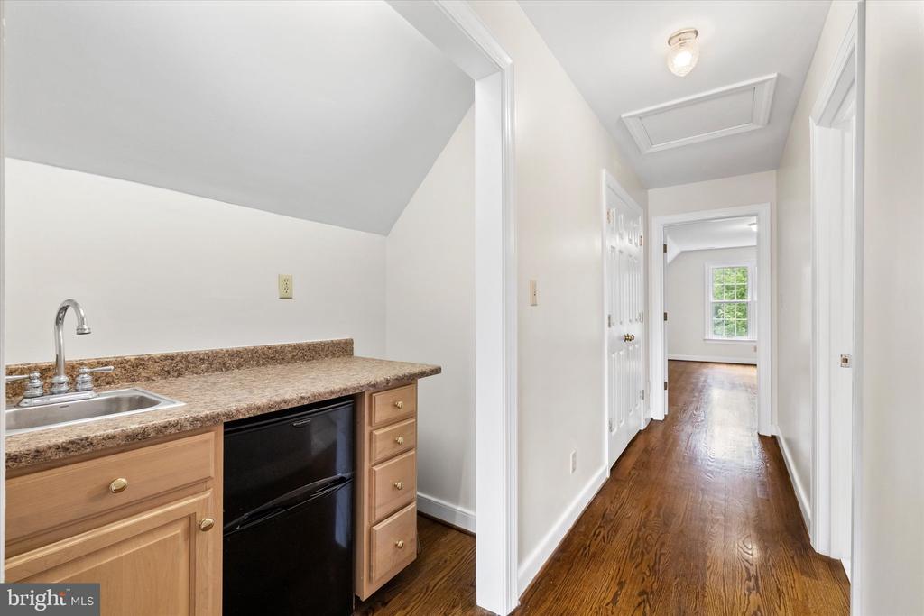 408 RIVERSIDE DRIVE