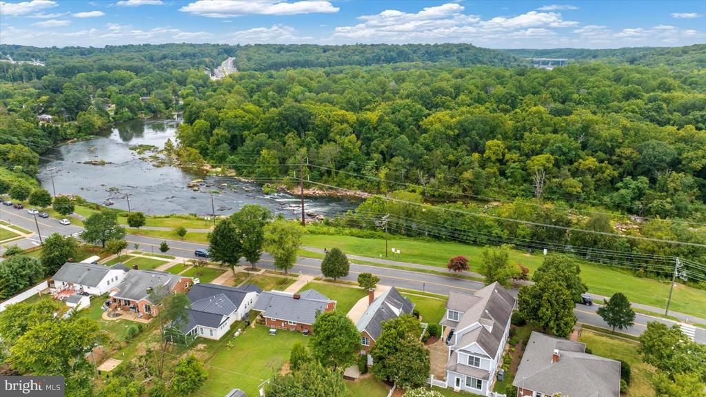 408 RIVERSIDE DRIVE