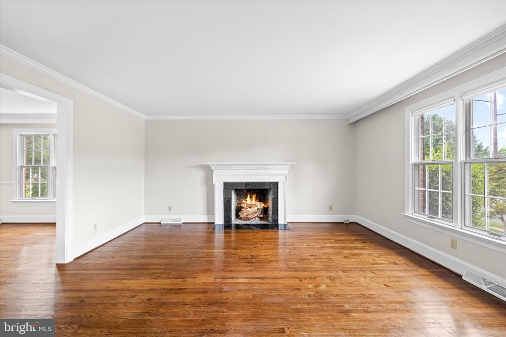 408 RIVERSIDE DRIVE