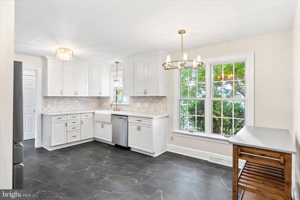 408 RIVERSIDE DRIVE