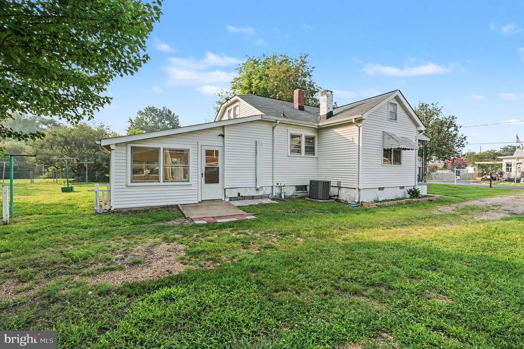 117 HILLCREST DRIVE