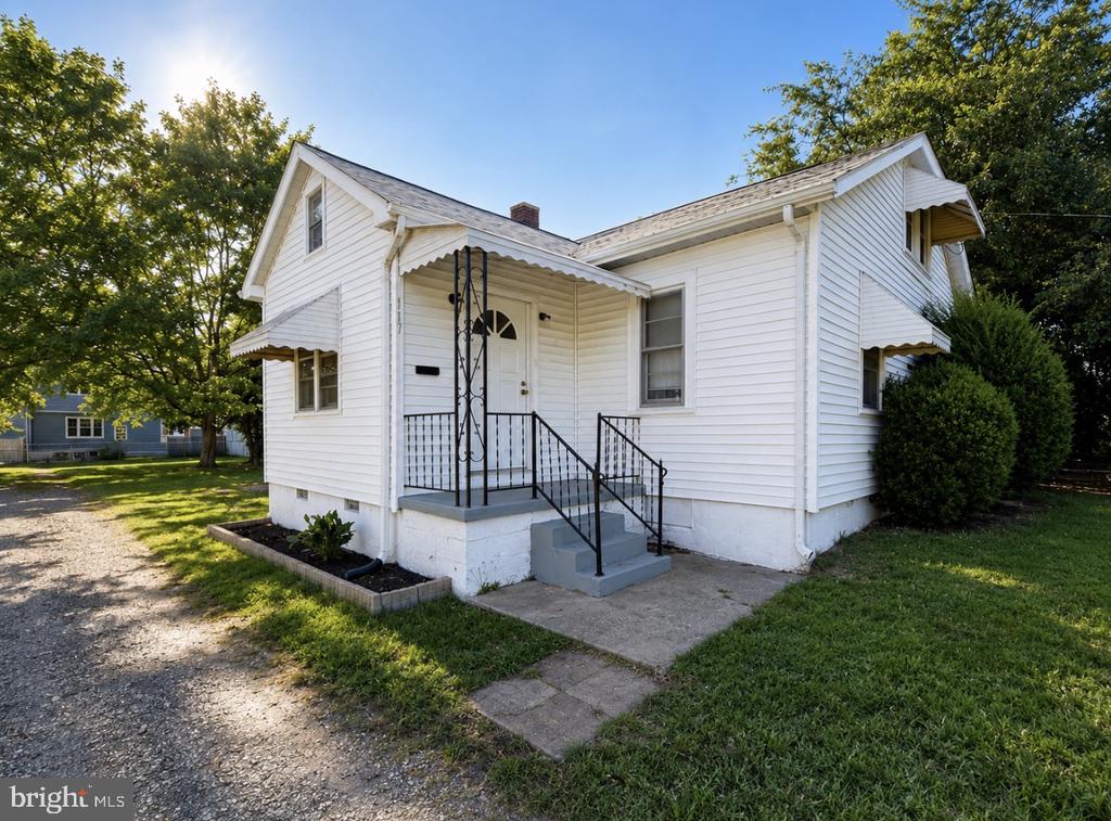 117 HILLCREST DRIVE