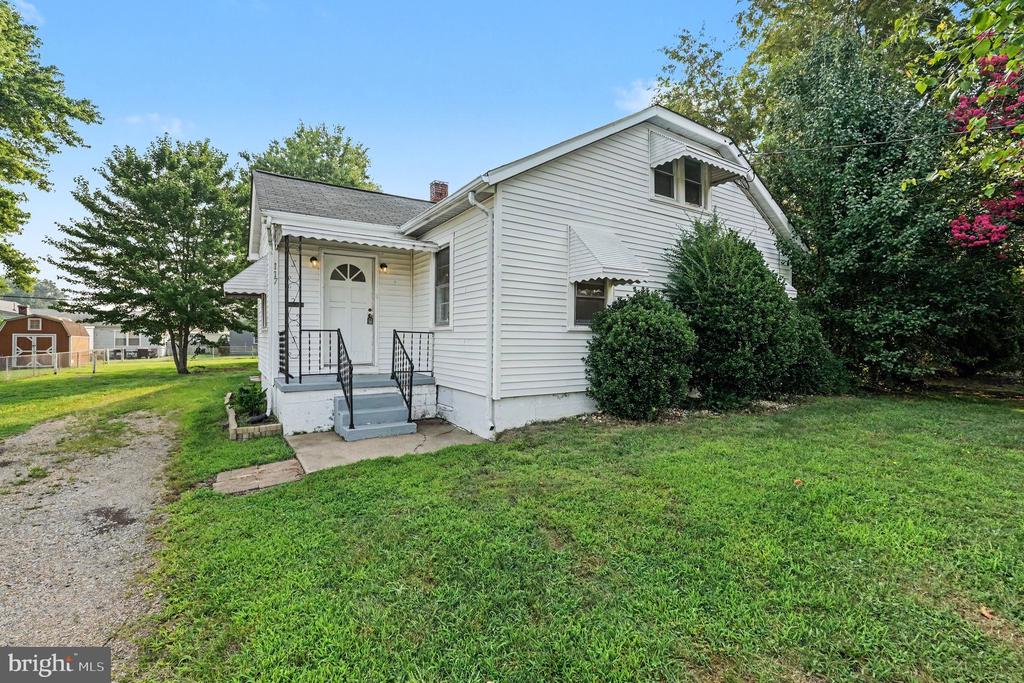 117 HILLCREST DRIVE