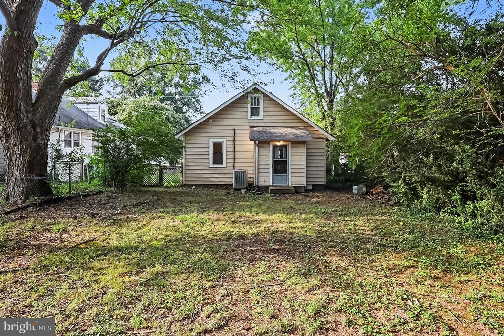 108 OAK STREET