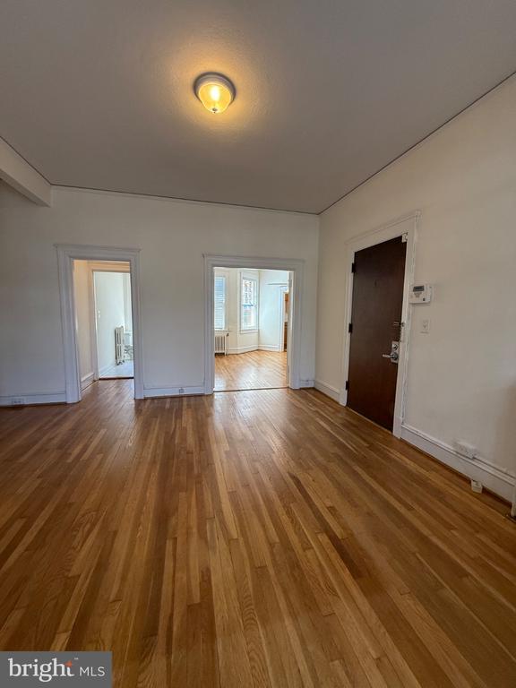 702 PRINCE EDWARD STREET Unit: 2
