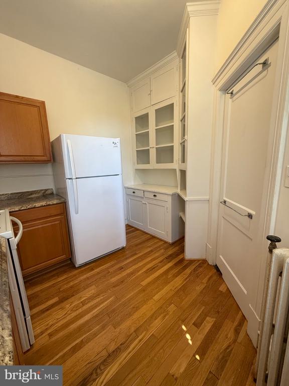 702 PRINCE EDWARD STREET Unit: 2