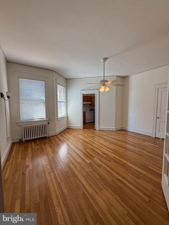 702 PRINCE EDWARD STREET Unit: 2