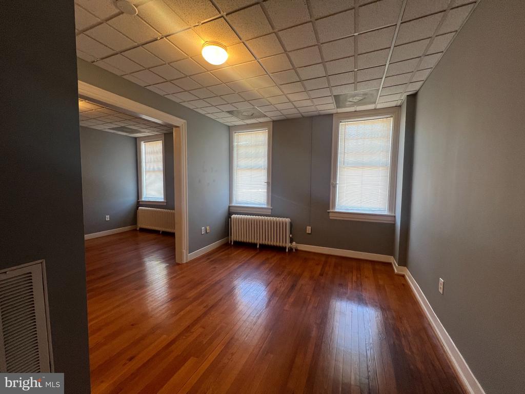 403 WILLIAM STREET Unit: 1