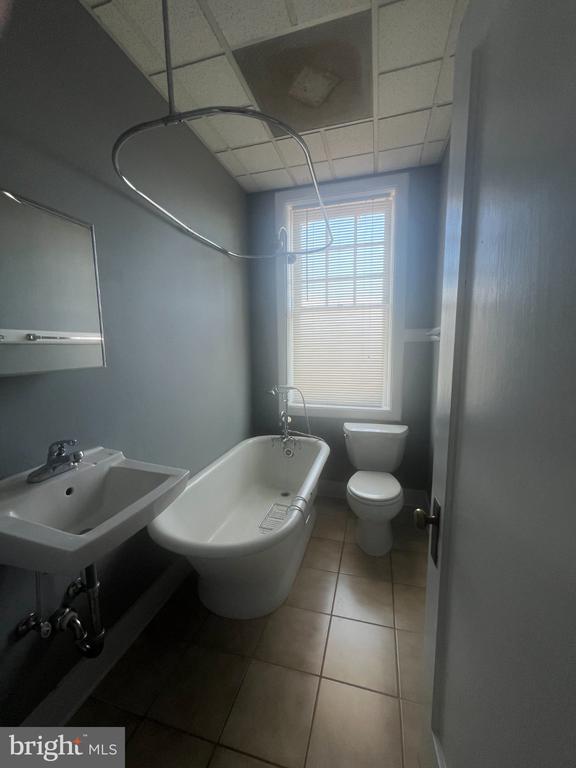 403 WILLIAM STREET Unit: 1