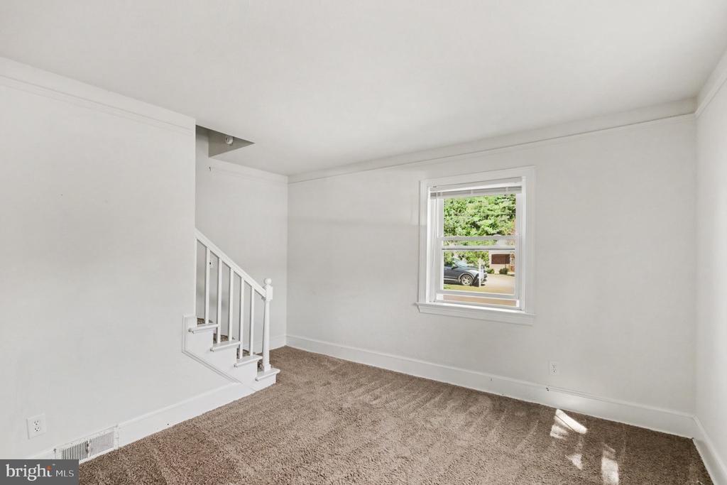 222 HILLCREST DRIVE