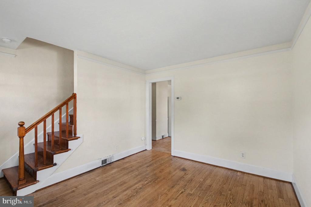 222 HILLCREST DRIVE