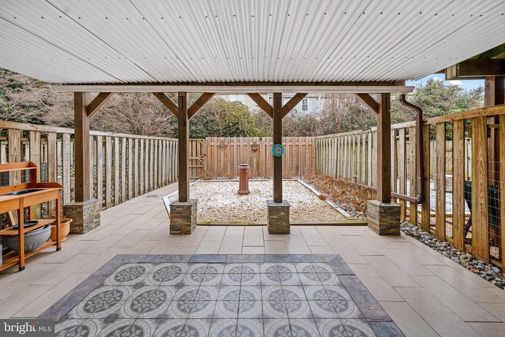787 GENERAL WALLACE COURT