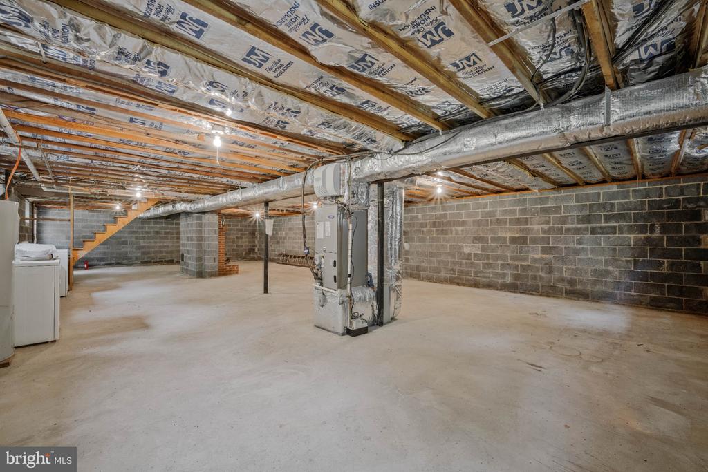 9103 MEETZE ROAD