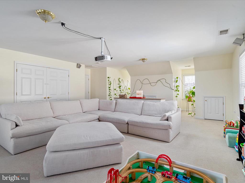 119 CHANCELLORSVILLE DRIVE