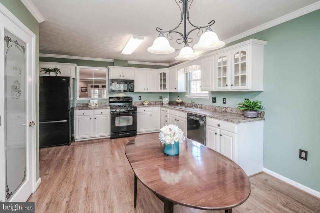 106 CANDLEWICK DRIVE