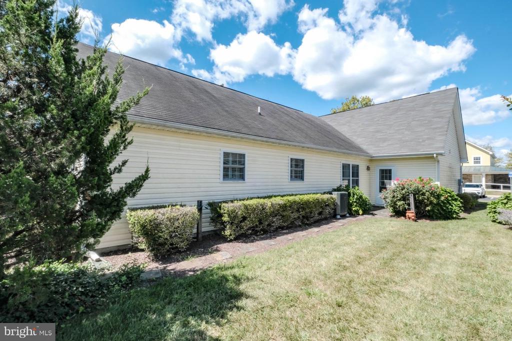 106 CANDLEWICK DRIVE