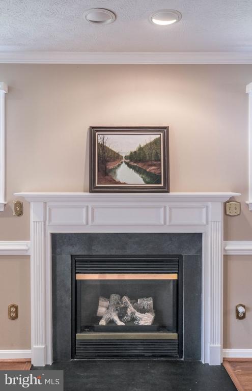 106 CANDLEWICK DRIVE
