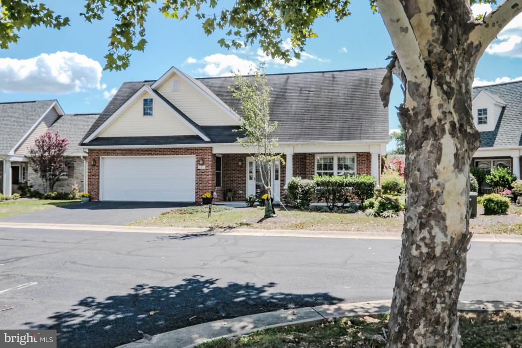 106 CANDLEWICK DRIVE